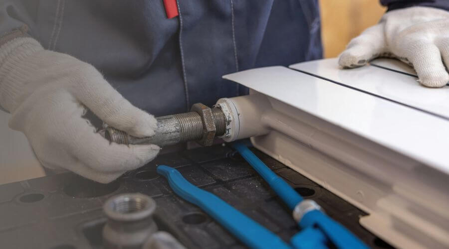 Expert burst pipe repair services in Eldorado, OH